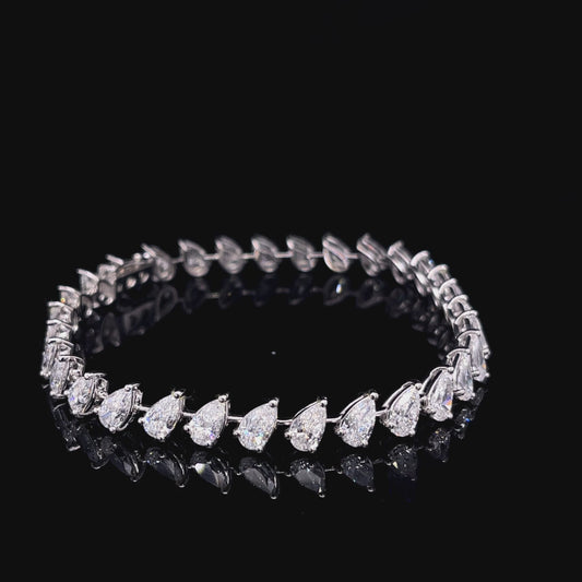 30 POINTER ONE LINE PEAR BRACELET (ARJS3948)